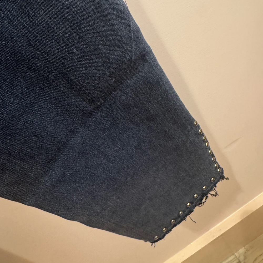 Citizens Of Humanity blk wash Jeans with Studded Detail